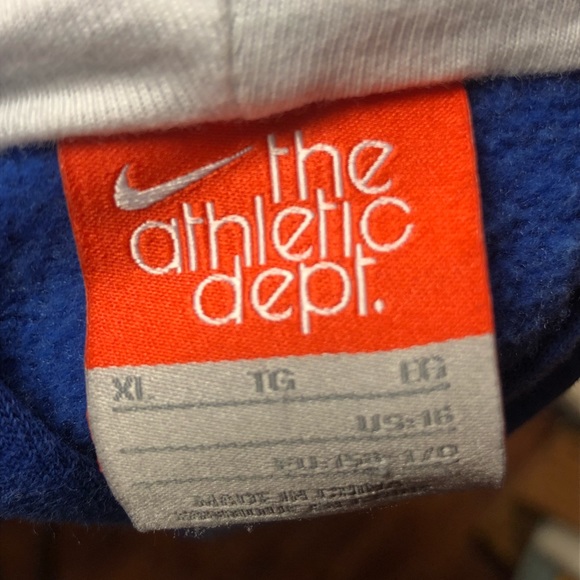 Nike hoodie like new! - Picture 2 of 2